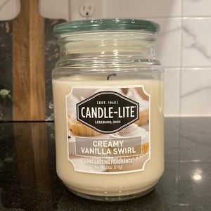 Candle Lite Creamy Vanilla Swirl Candle